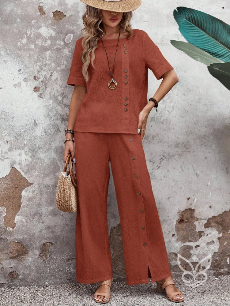 Conjunto Em Algodão Com Blusa Reta E Calça De Botões Laterais Marrom / PP Conjunto Em Algodão Com Blusa Reta E Calça De