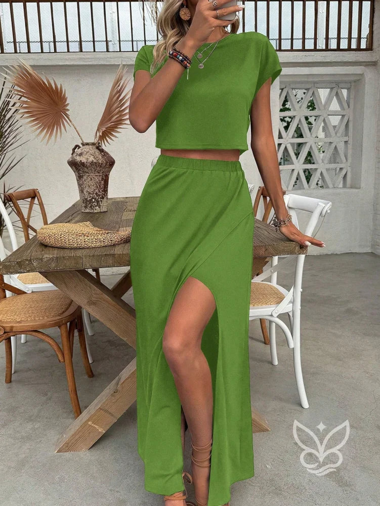Conjunto Loungewear Com Blusa Básica E Saia Longa Com Fenda Verde / PP Conjunto Loungewear Com Blusa Básica E Saia
