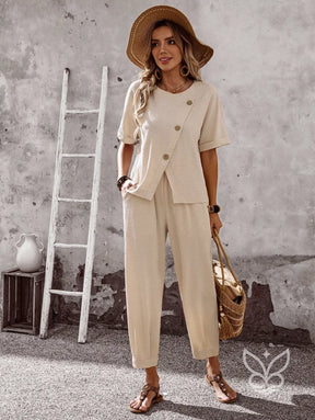 Conjunto Loungewear De Viscose Com Botões Laterais E Calça Jogger Conjunto Loungewear De Viscose Com Botões Laterais E