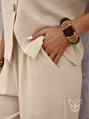 Conjunto Loungewear De Viscose Com Botões Laterais E Calça Jogger Conjunto Loungewear De Viscose Com Botões Laterais E