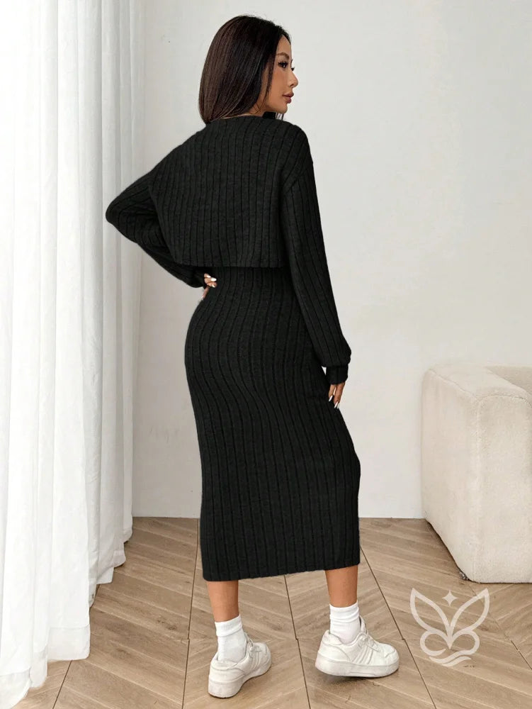Conjunto Loungewear Tricotado Cardigan Cropped E Saia Midi Ajustada Conjunto Loungewear Tricotado Cardigan Cropped E