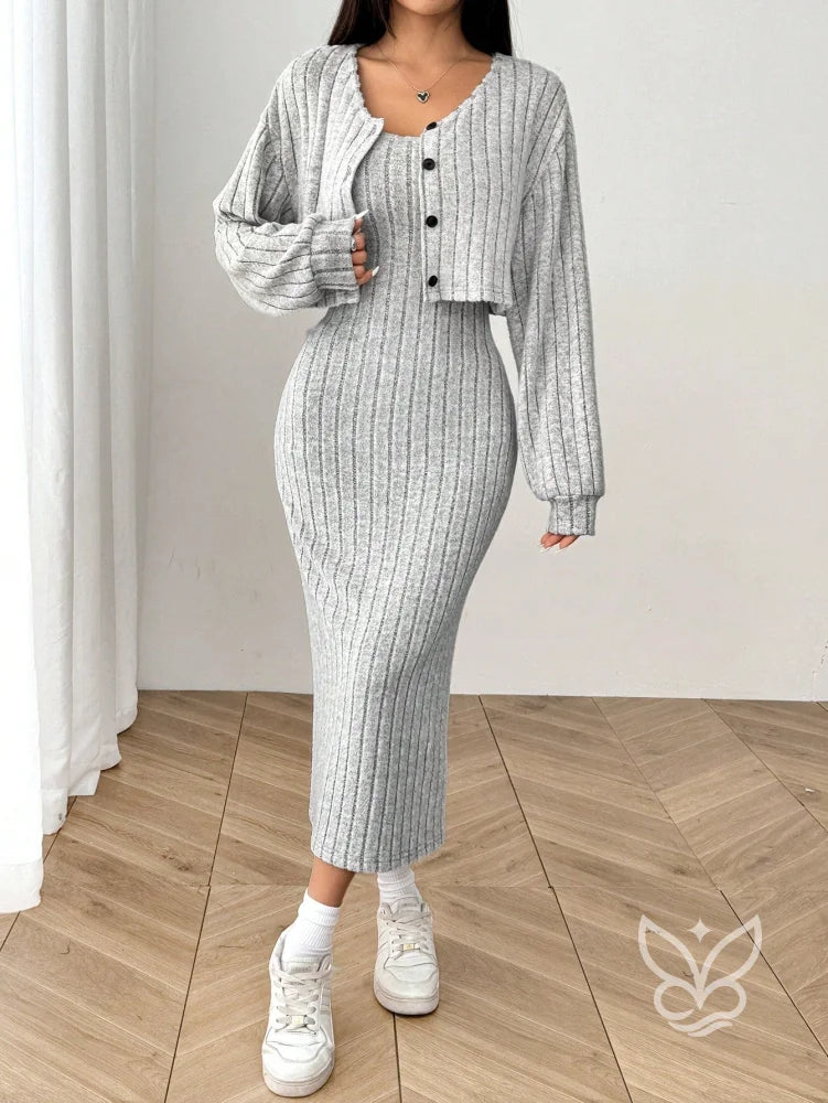 Conjunto Loungewear Tricotado Cardigan Cropped E Saia Midi Ajustada Cinza / PP Conjunto Loungewear Tricotado Cardigan