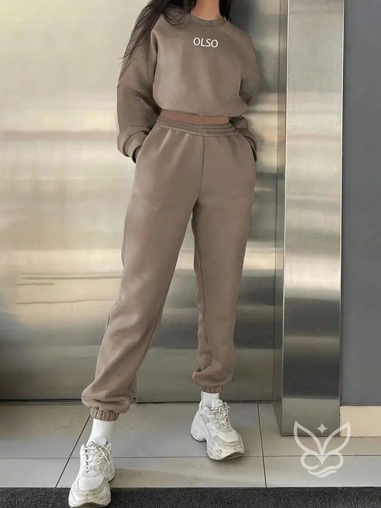 Conjunto Moletom Com Capuz Com Cordão E Calça Com Bolso Conjunto Moletom Com Capuz Com Cordão E Calça Com Bolso