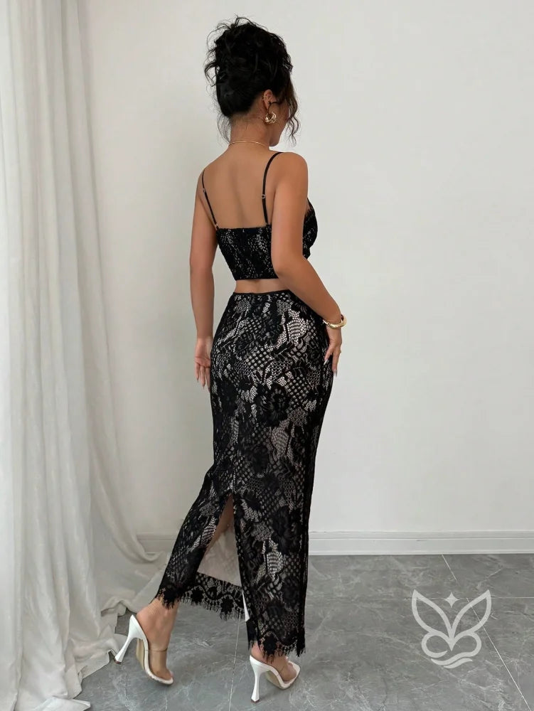 Conjunto Renda Com Cropped De Alças Finas E Saia Midi Ajustada Conjunto Renda Com Cropped De Alças Finas E Saia Midi
