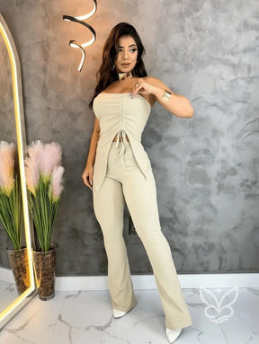Conjunto Tomara Que Caia Com Amarração Lateral Conjunto Tomara Que Caia Com Amarração Lateral