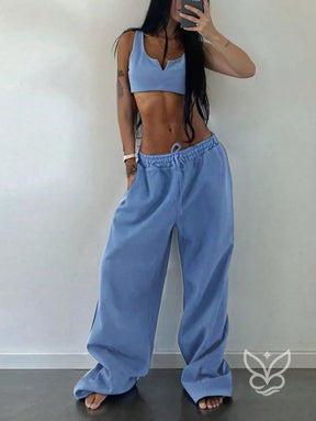 Conjunto Top Cropped Com Alça Única E Calça Jogger Conjunto Top Cropped Com Alça Única E Calça Jogger