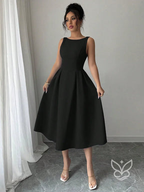Vestido A-Line Midi Com Alças Largas E Caimento Nobre Preto / PP Vestido A-Line Midi Com Alças Largas E Caimento Nobre