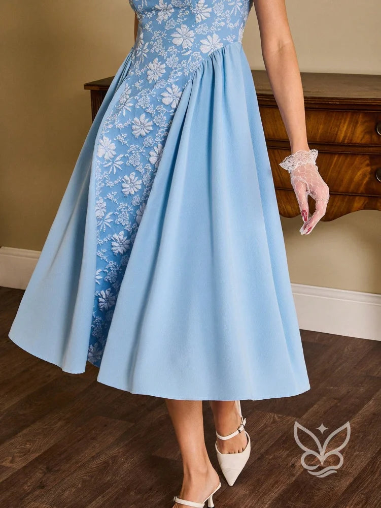 Vestido A-Line Texturizado Com Gola Alta E Elegância Vestido A-Line Texturizado Com Gola Alta E Elegância