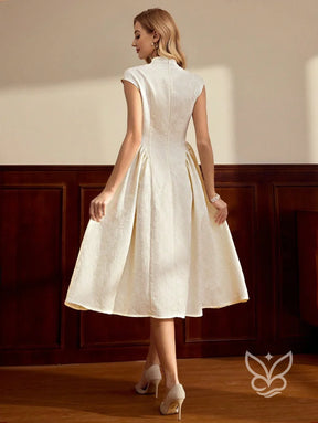 Vestido A-Line Texturizado Com Gola Alta E Elegância Vestido A-Line Texturizado Com Gola Alta E Elegância