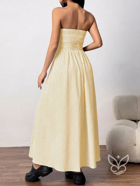 Vestido Bandeau Com Estampa Listrada E Caimento Solto Vestido Bandeau Com Estampa Listrada E Caimento Solto