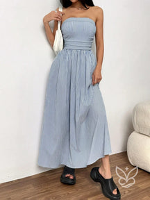 Vestido Bandeau Com Estampa Listrada E Caimento Solto Azul / PP Vestido Bandeau Com Estampa Listrada E Caimento Solto