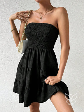 Vestido Bandeau Com Franzidos E Barra Plissada Vestido Bandeau Com Franzidos E Barra Plissada