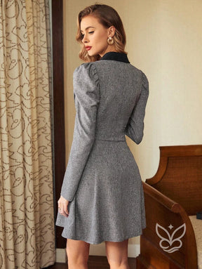 Vestido Blazer Fit And Flare Com Botões E Manga Bufante Vestido Blazer Fit And Flare Com Botões E Manga Bufante