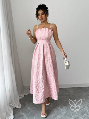 Vestido Bustier Luxuoso com Barra A-Line e Detalhe em Pétalas Vestido Bustier Luxuoso com Barra A-Line e Detalhe em
