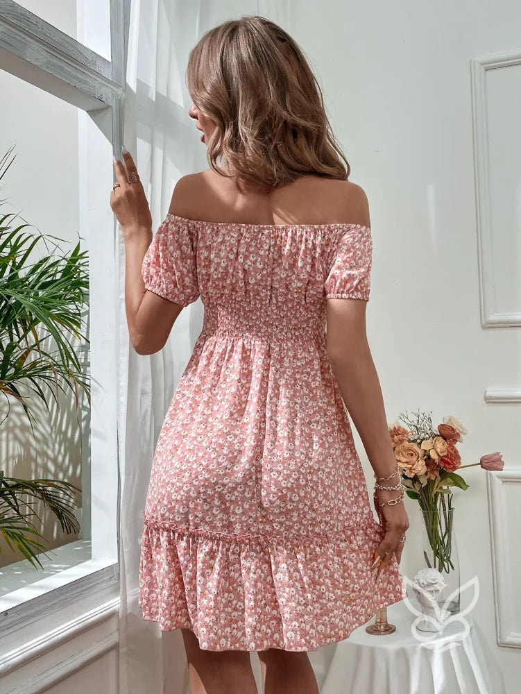 Vestido Ciganinha Floral Com Amarração Frontal E Babado Vestido Ciganinha Floral Com Amarração Frontal E Babado