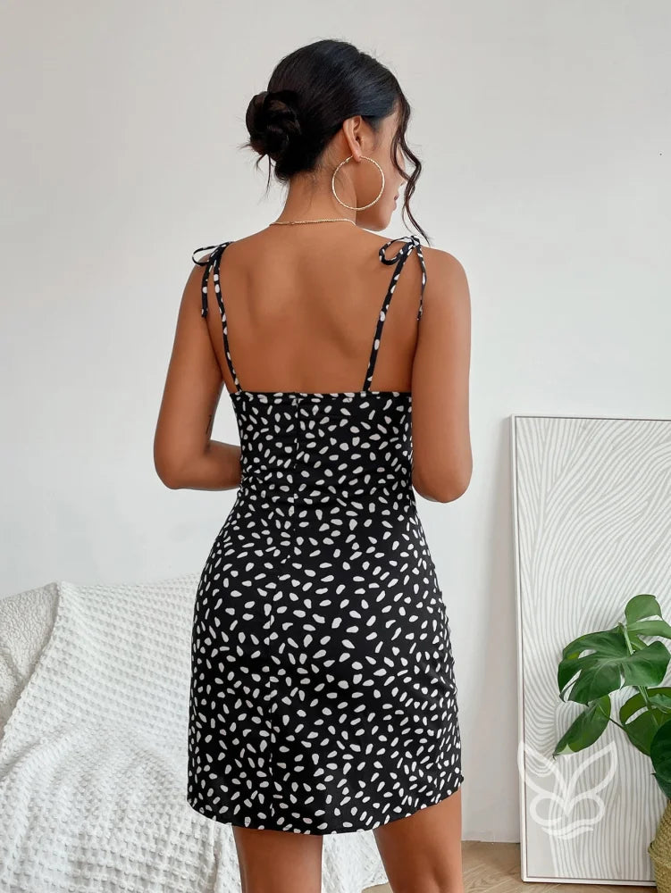 Vestido com Franzido no Busto Estampa Floral e Fenda Lateral Vestido com Franzido no Busto Estampa Floral e Fenda