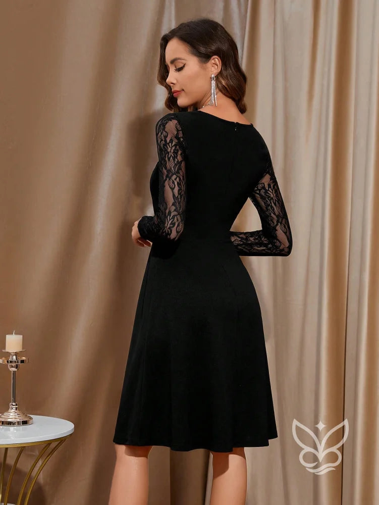 Vestido Com Manga Longa De Tule E Cinto Elegante Ajustado Vestido Com Manga Longa De Tule E Cinto Elegante Ajustado
