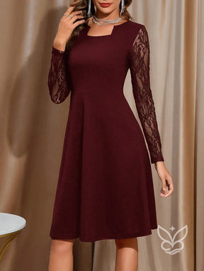 Vestido Com Manga Longa De Tule E Cinto Elegante Ajustado Vestido Com Manga Longa De Tule E Cinto Elegante Ajustado