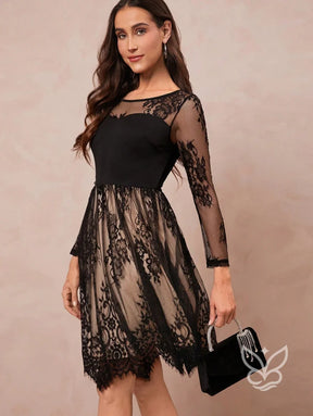 Vestido Com Tule Bordado Manga Longa E Alta Elasticidade Vestido Com Tule Bordado Manga Longa E Alta Elasticidade