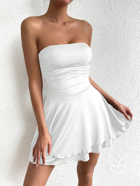 Vestido Curto Bandeau Com Franzidos E Caimento Ajustado Vestido Curto Bandeau Com Franzidos E Caimento Ajustado