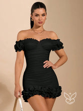 Vestido Curto Barra Bufante Detalhe Floral E Caimento Ajustado Preto / PP Vestido Curto Barra Bufante Detalhe Floral E