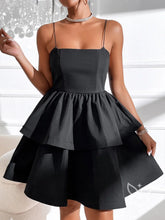 Vestido Curto Com Alças Finas E Saia Em Camadas Volumosas Preto / PP Vestido Curto Com Alças Finas E Saia Em Camadas