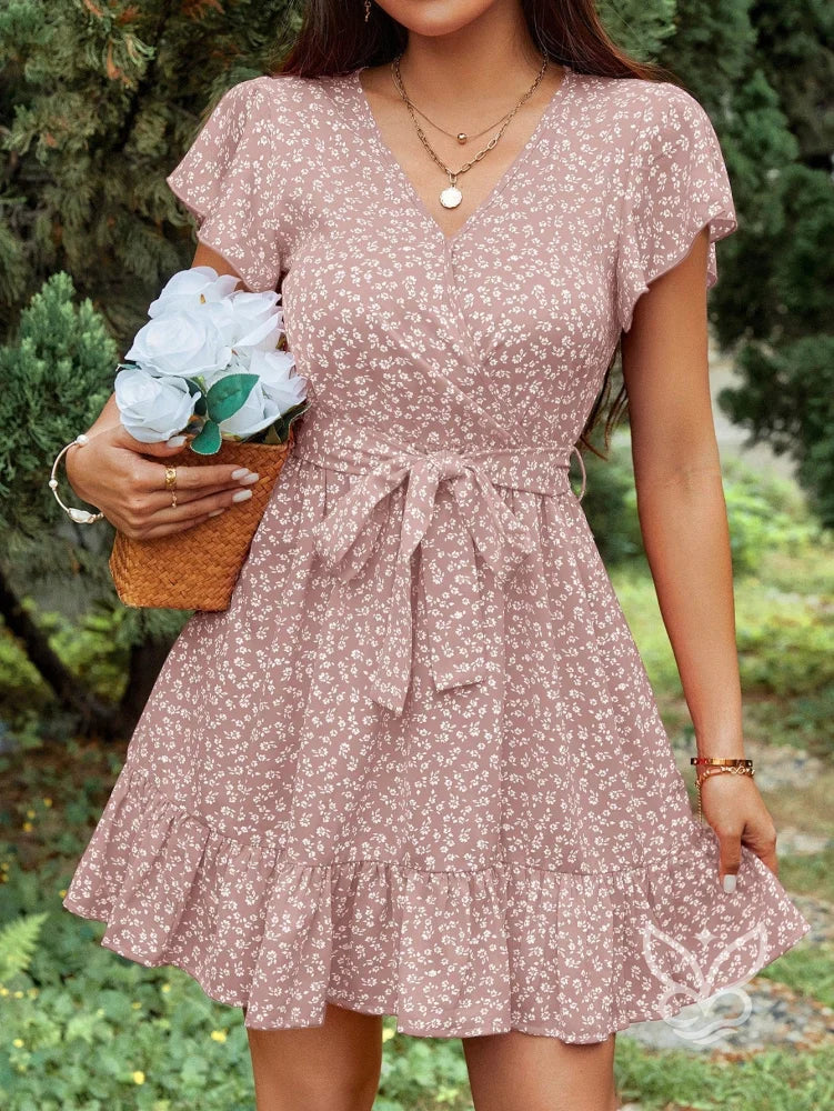 Vestido Curto Com Estampa Floral E Laço Na Cintura Rosa Chiclete / PP Vestido Curto Estampado Com Gola Alta E Recorte