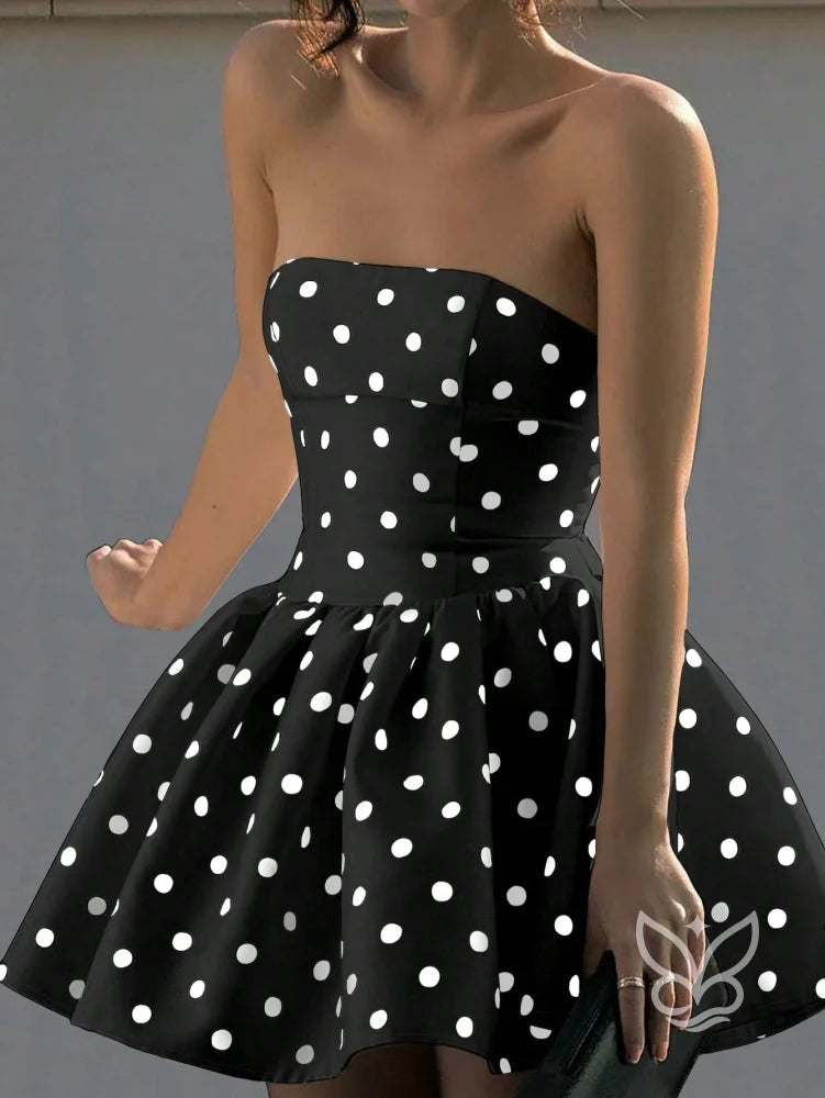 Vestido Curto Cropped Halter Cintura Franzida E Costas Borboleta Vestido Curto Cropped Halter Cintura Franzida E Costas