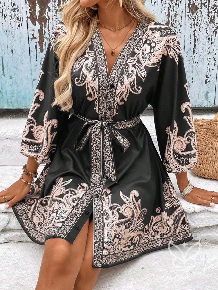 Vestido Curto Estampado Com Manga 3/4 E Decote V Vestido Curto Estampado Com Manga 3/4 E Decote V