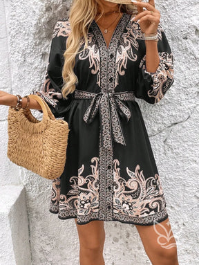 Vestido Curto Estampado Com Manga 3/4 E Decote V Vestido Curto Estampado Com Manga 3/4 E Decote V