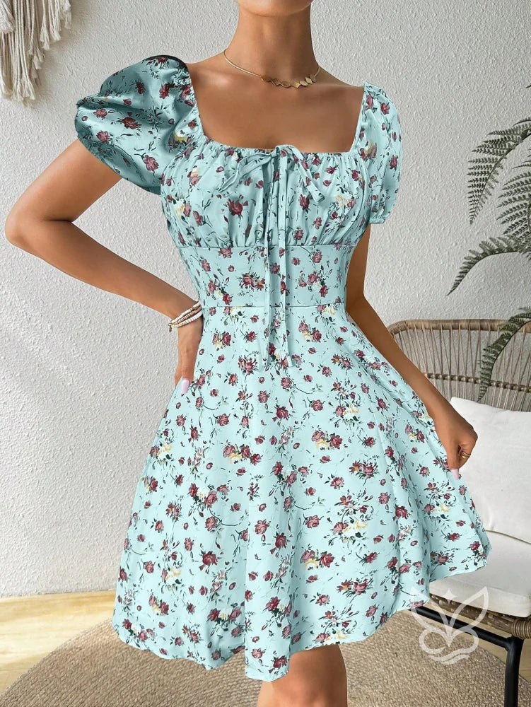 Vestido Curto Floral Com Manga Bufante E Decote Franzido Vestido Curto Floral Com Manga Bufante E Decote Franzido