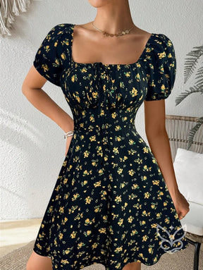 Vestido Curto Floral Com Manga Bufante E Decote Franzido Vestido Curto Floral Com Manga Bufante E Decote Franzido