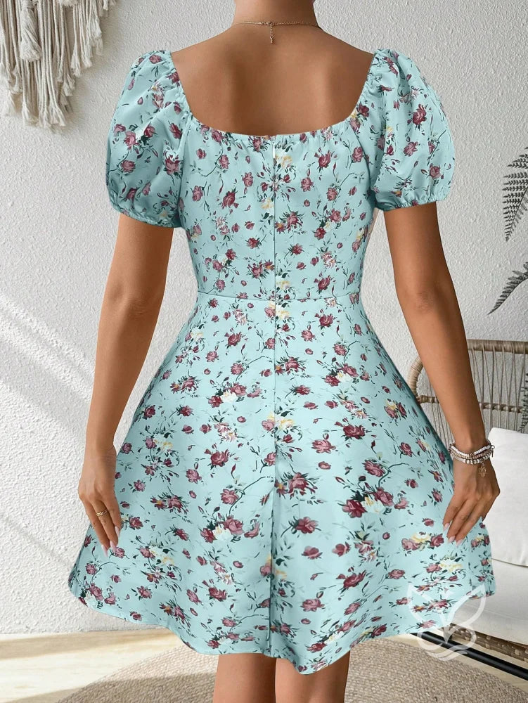 Vestido Curto Floral Com Manga Bufante E Decote Franzido Vestido Curto Floral Com Manga Bufante E Decote Franzido