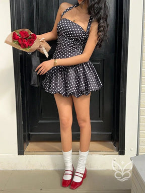 Vestido Curto Halter Com Barra Peplum E Estampa Poá Floral Vestido Curto Halter Com Barra Peplum E Estampa Poá Floral