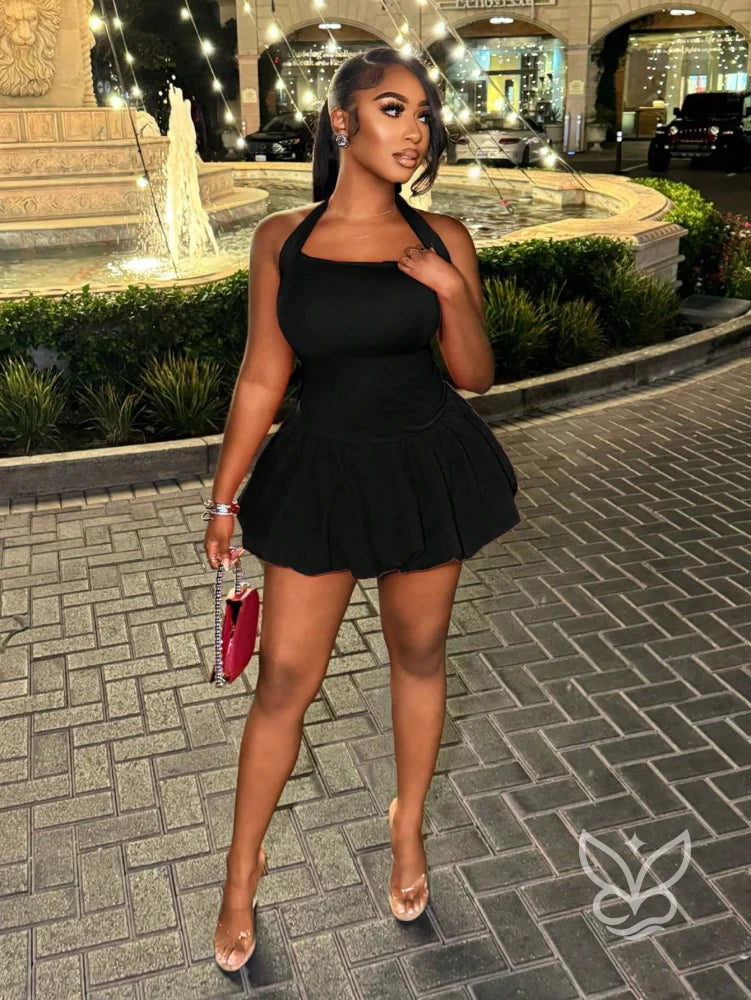 Vestido Curto Halter Com Costas Abertas E Barra Bufante Preto / PP Vestido Curto Halter Com Costas Abertas E Barra
