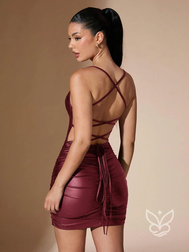 Vestido Curto Justo Com Franzido E Amarração Nas Costas Vinho / PP Vestido Curto Justo Com Franzido E Amarração Nas