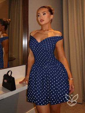 Vestido Curto Ombro A Ombro Com Estampa Poá E Saia Rodada Vestido Curto Ombro A Ombro Com Estampa Poá E Saia Rodada
