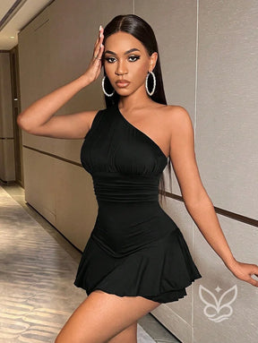 Vestido Curto Ombro Único Com Babados E Modelagem Ajustada Vestido Curto Ombro Único Com Babados E Modelagem Ajustada
