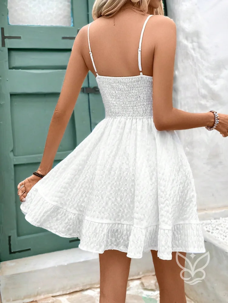 Vestido Curto Rodado Com Alça Fina E Cintura Marcada Vestido Curto Rodado Com Alça Fina E Cintura Marcada