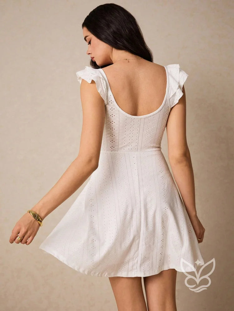 Vestido Curto Rodado Com Decote Transpassado E Vazado Vestido Curto Rodado Com Decote Transpassado E Vazado
