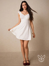 Vestido Curto Rodado Com Decote Transpassado E Vazado Branco / PP Vestido Curto Rodado Com Decote Transpassado E Vazado