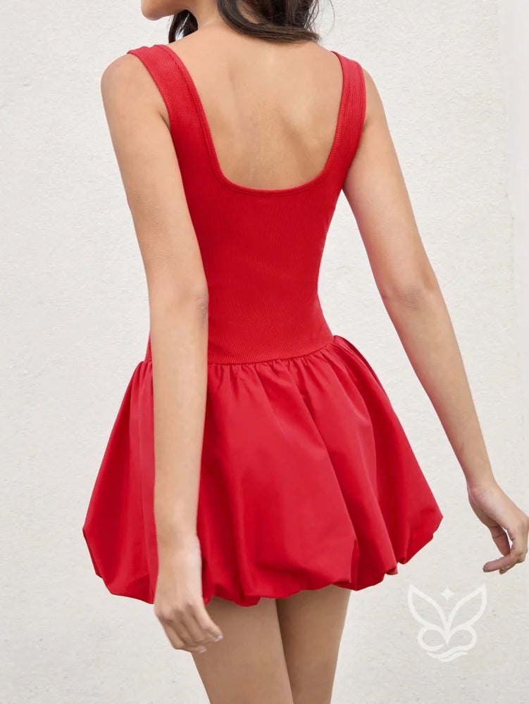 Vestido Curto Sem Manga Com Cintura Franzida E Barra Bufante Vestido Curto Sem Manga Com Cintura Franzida E Barra