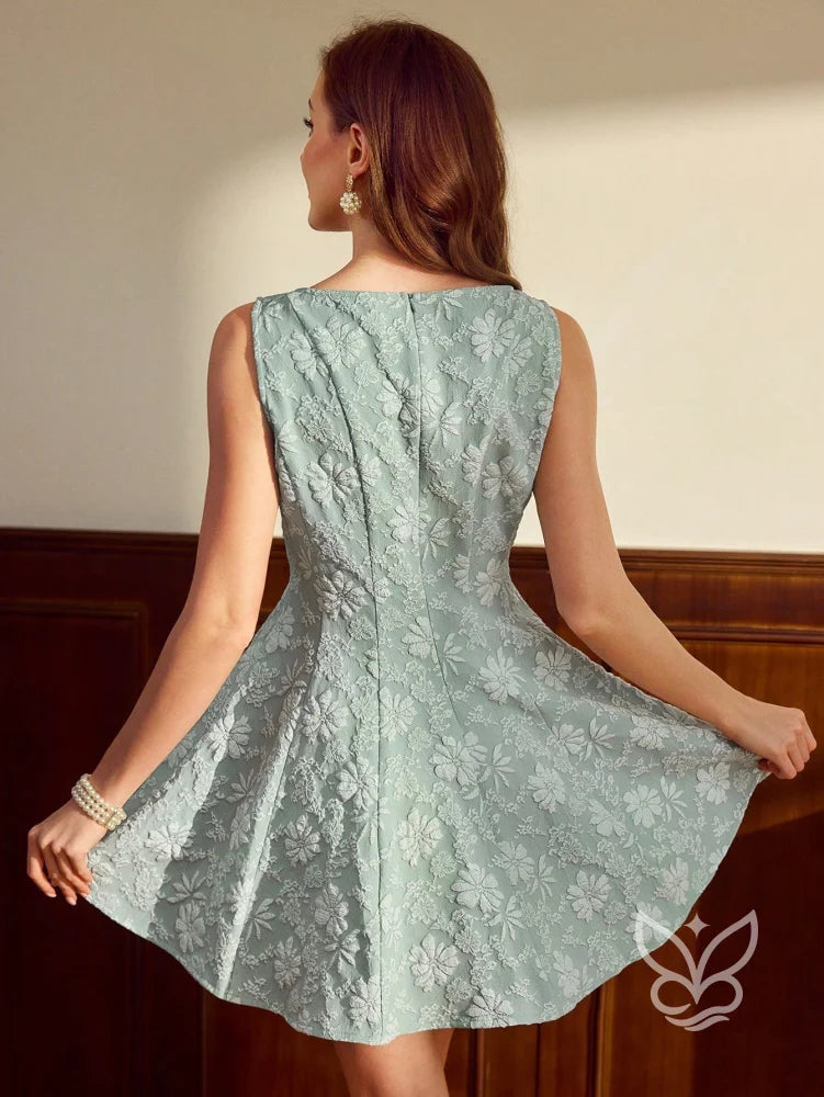 Vestido Fit And Flare Com Bordado Floral E Delicadeza Vestido Fit And Flare Com Bordado Floral E Delicadeza
