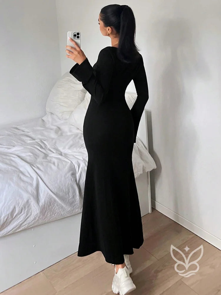 Vestido Longo Ajustado Com Manga Longa E Decote Quadrado Vestido Longo Ajustado Com Manga Longa E Decote Quadrado