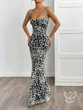 Vestido Longo Justo Com Alça Fina E Estampa Animal Print Vestido Longo Justo Com Alça Fina E Estampa Animal Print
