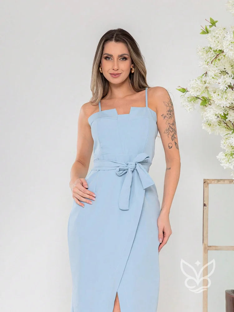 Vestido Midi com Laço na Cintura e Decote Reto Vestido Midi com Laço na Cintura e Decote Reto