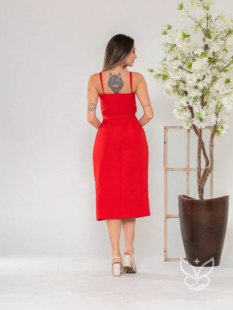 Vestido Midi com Laço na Cintura e Decote Reto Vestido Midi com Laço na Cintura e Decote Reto
