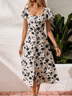 Vestido Midi Floral Com Botões E Fenda Frontal Vestido Midi Floral Com Botões E Fenda Frontal