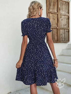 Vestido Midi Floral Com Manga Curta Bufante E Decote V Vestido Midi Floral Com Manga Curta Bufante E Decote V
