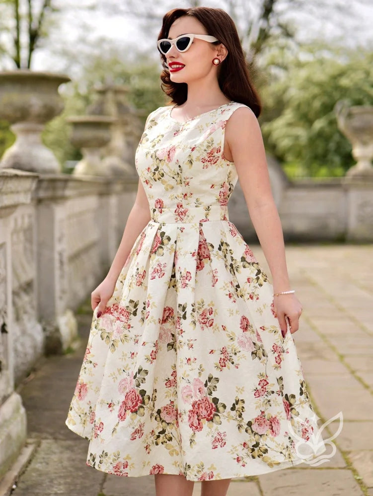 Vestido Midi Floral com Modelagem Godê Sofisticada Multicolorido / PP Vestido Midi Floral com Modelagem Godê Sofisticada
